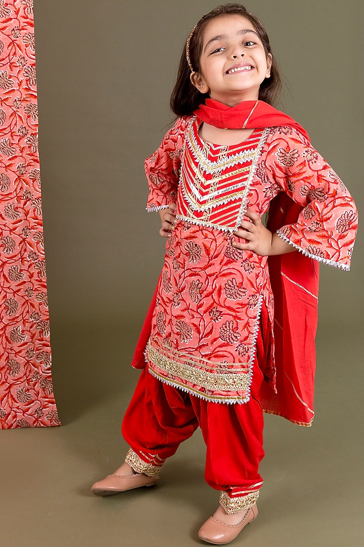 Rust Cotton Printed Kurta set For Girls by Chotibuti at Pernia's Pop Up Shop