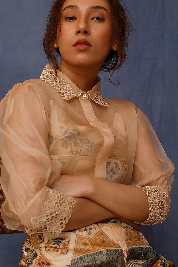 Beige Handwoven Silk & Silk Organza Printed Co-Ord Set by Chokhi Chorri at Pernia's Pop Up Shop