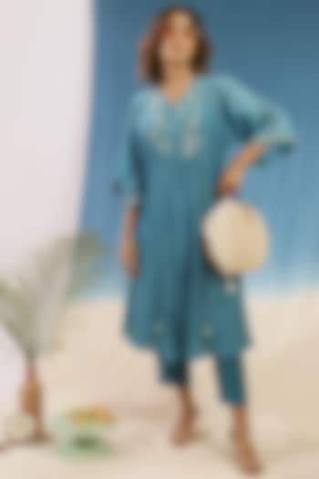 Cobalt Blue Embroidered Gathered Kurta Set by Chokhi Chorri at Pernia's Pop Up Shop