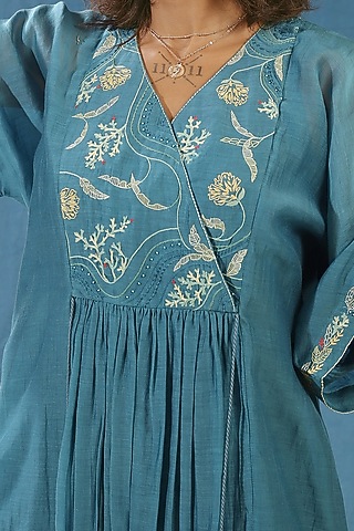 Cobalt Blue Embroidered Gathered Kurta Set by Chokhi Chorri