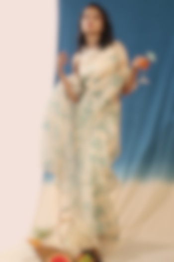 White Printed Party Wear Saree Set by Chokhi Chorri at Pernia's Pop Up Shop