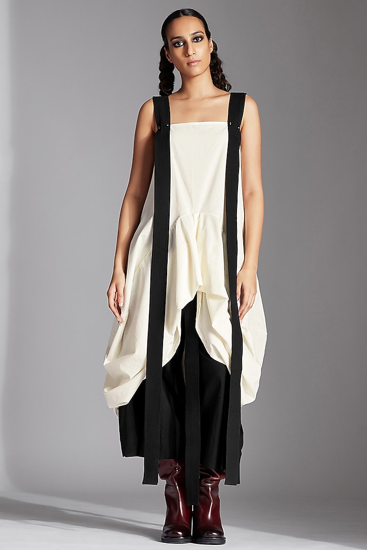 White Cotton Deconstructed High-Low Top by Chola at Pernia's Pop Up Shop