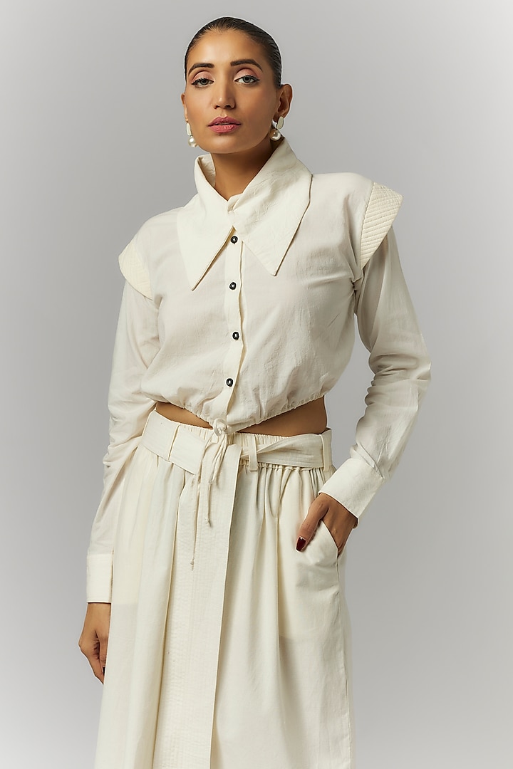 White Organic Cotton Crop Shirt by Chola at Pernia's Pop Up Shop