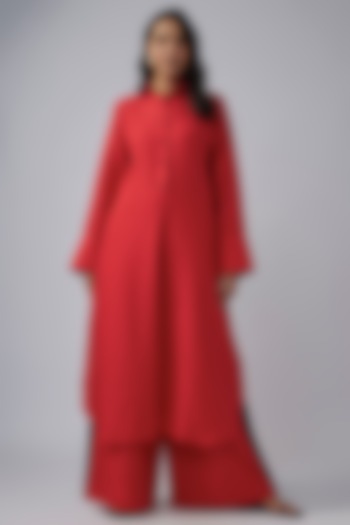 Red Line Box-Pleated Long Shirt by Chola at Pernia's Pop Up Shop