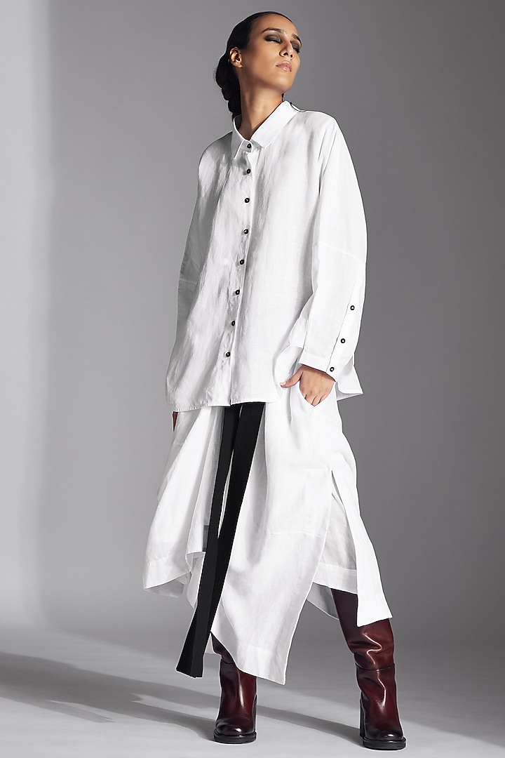 White Linen Two-Way Style Shirt by Chola at Pernia's Pop Up Shop