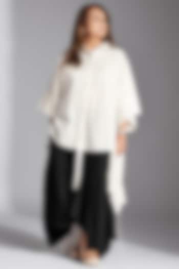 White Organic Cotton Shirt by Chola at Pernia's Pop Up Shop
