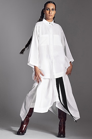 White Linen Barrel-Shaped Shirt by Chola
