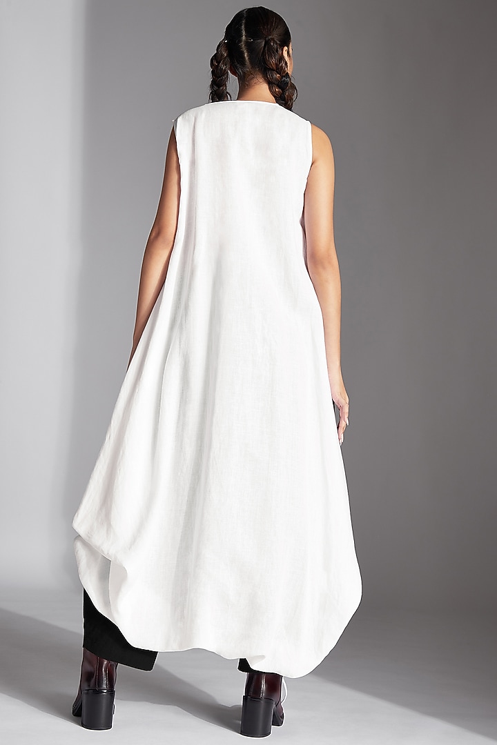 White Linen Shirt by Chola at Pernia's Pop Up Shop