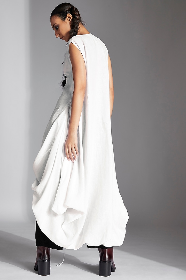 White Linen Shirt by Chola at Pernia's Pop Up Shop