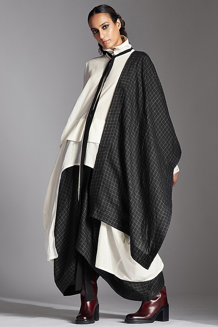 Black & White Linen Dhoti Skirt by Chola at Pernia's Pop Up Shop