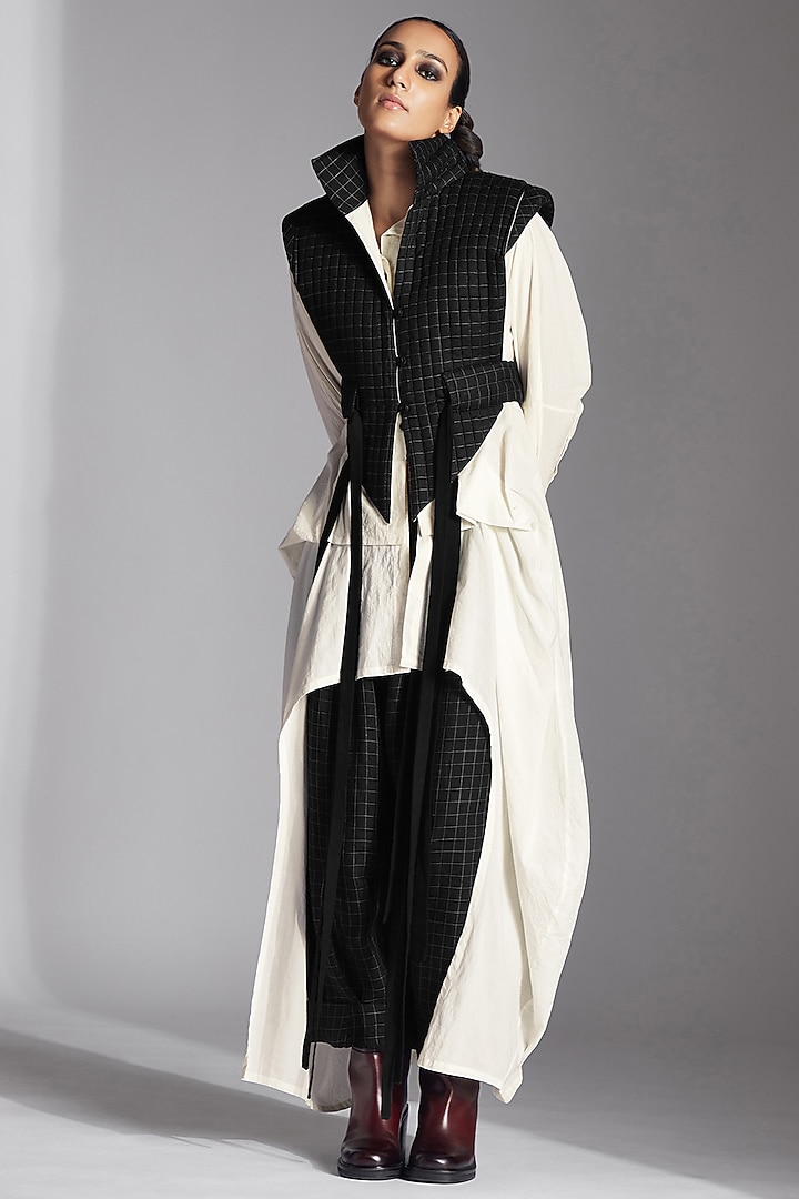 Black & White Linen Checkered Jacket by Chola at Pernia's Pop Up Shop