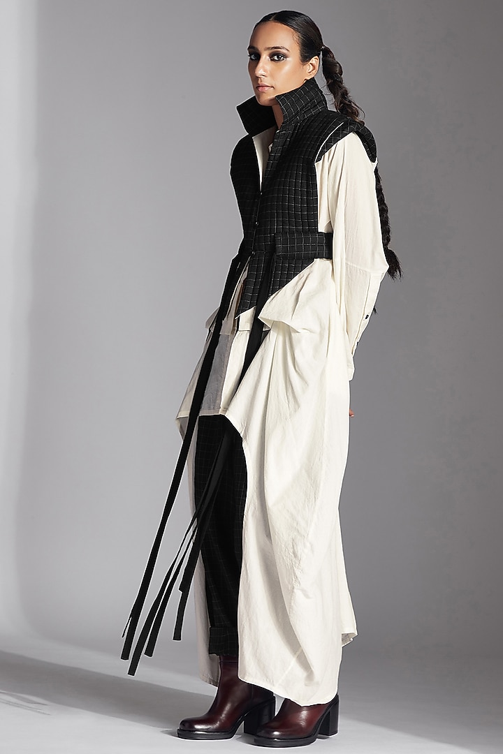 Black & White Linen Checkered Jacket by Chola at Pernia's Pop Up Shop
