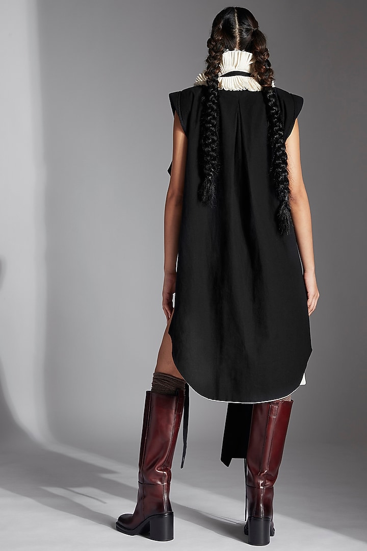 Black Organic Cotton Curved Placket Jacket by Chola at Pernia's Pop Up Shop