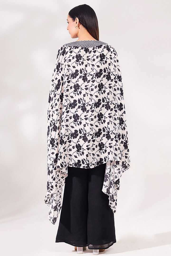 Black & White Crepe Sequins Embroidered Kaftan Set by Chaashni by Maansi and Ketan at Pernia's Pop Up Shop
