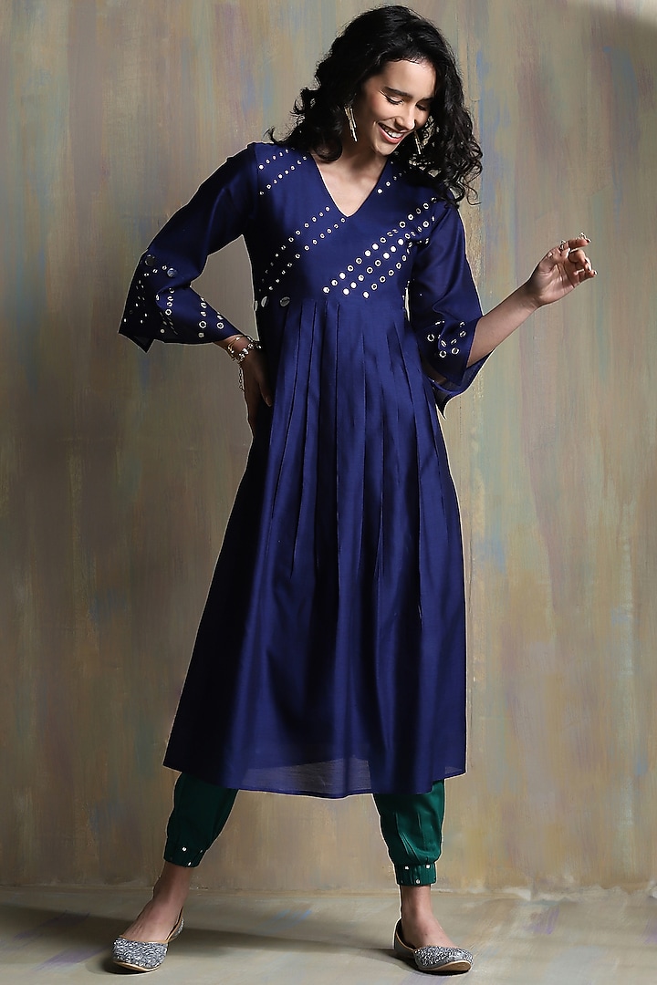 Sapphire Blue Chanderi Embellished Kurta Set by Charkhee at Pernia's Pop Up Shop
