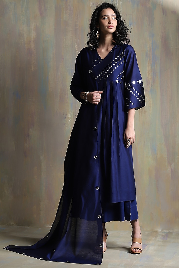 Sapphire Blue Chanderi Embellished Kurta Set by Charkhee at Pernia's Pop Up Shop