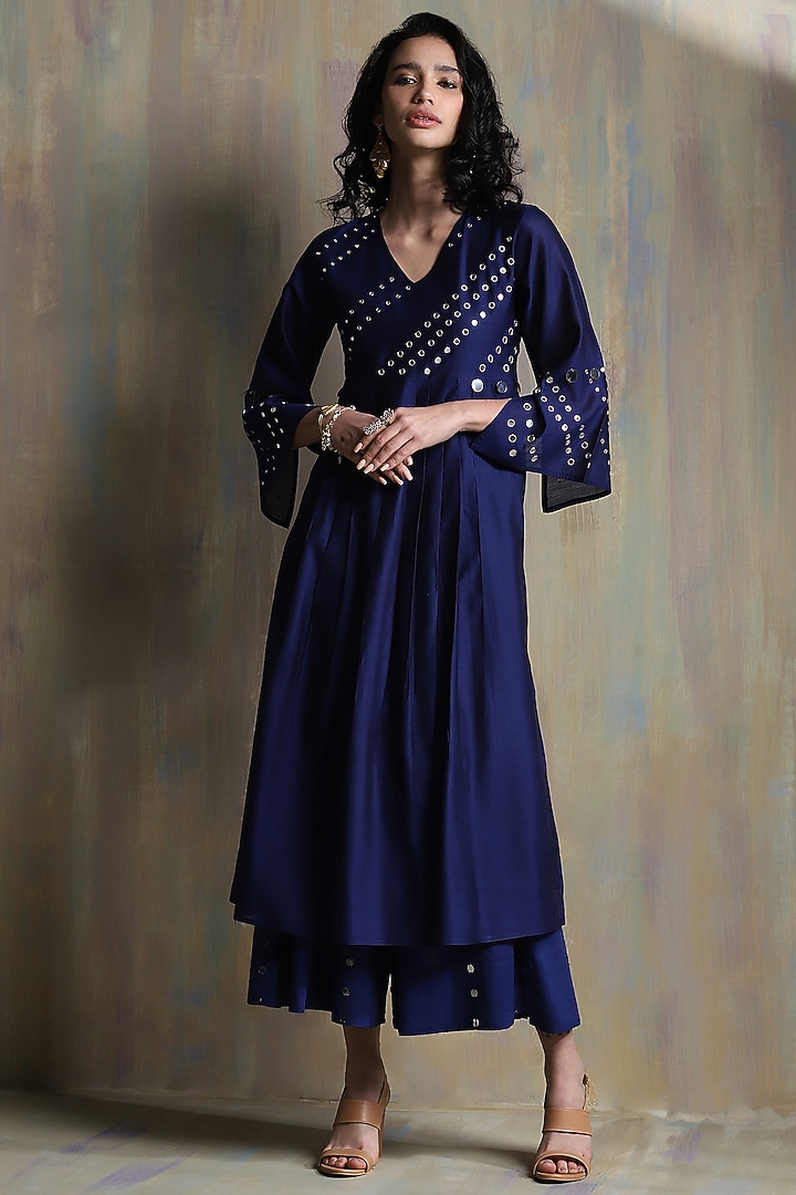 Sapphire Blue Chanderi Embellished Kurta Set by Charkhee at Pernia's Pop Up Shop