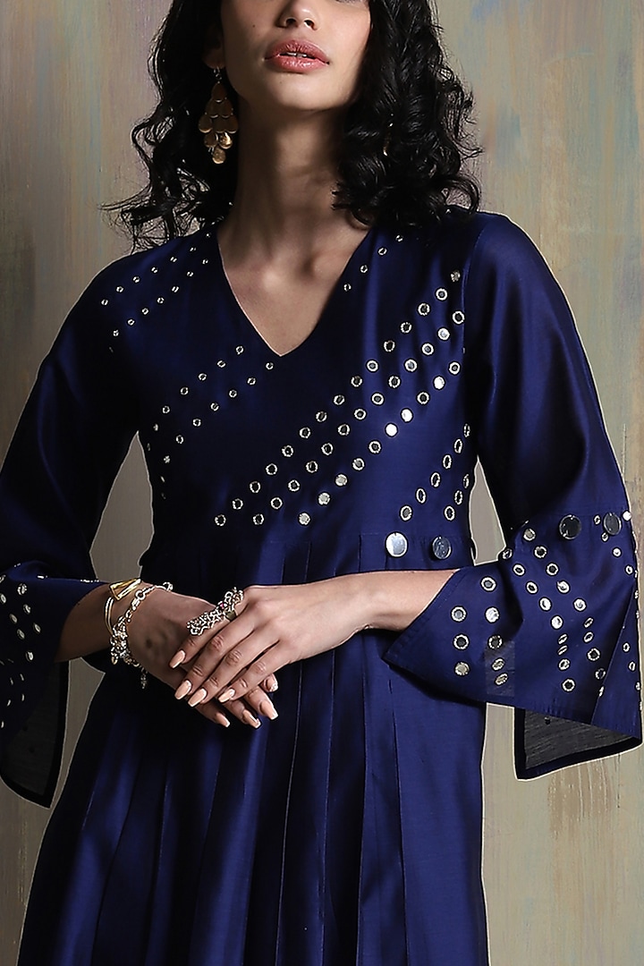 Sapphire Blue Chanderi Embellished Kurta Set by Charkhee at Pernia's Pop Up Shop