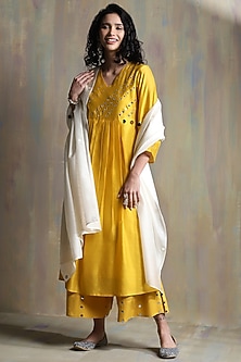 product-color-Yellow