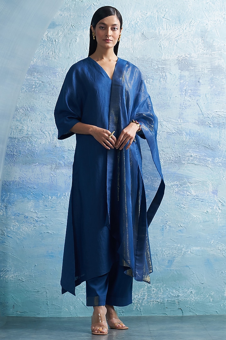 Royal Blue Linen & Cotton Shimmer Kurta Set by Charkhee at Pernia's Pop Up Shop
