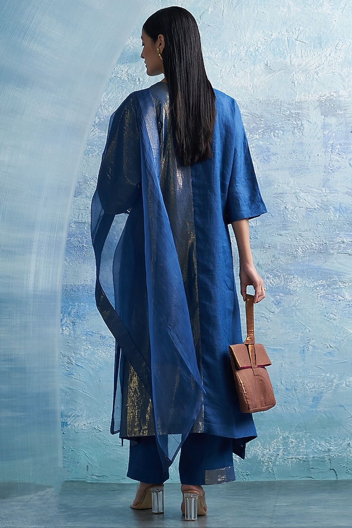 Royal Blue Linen & Cotton Shimmer Kurta Set by Charkhee at Pernia's Pop Up Shop
