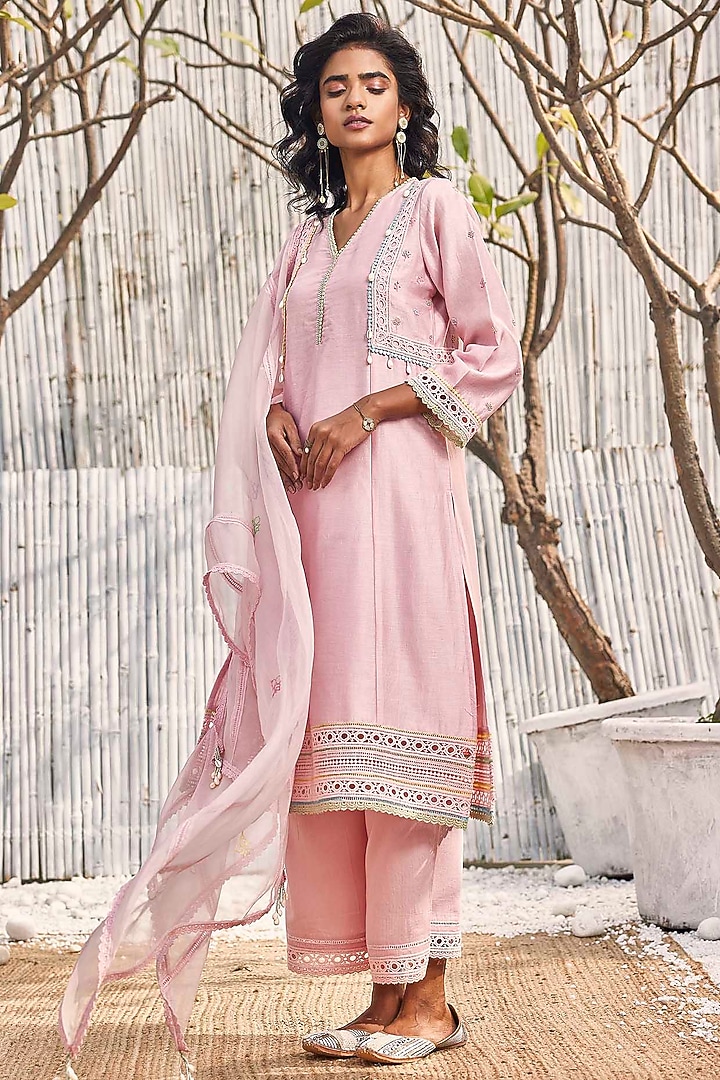 Blush Pink Chanderi Embroidered A-line Kurta Set by Charkhee at Pernia's Pop Up Shop