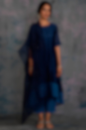 Midnight Blue Swarovski Embellished Kurta Set by Charkhee at Pernia's Pop Up Shop