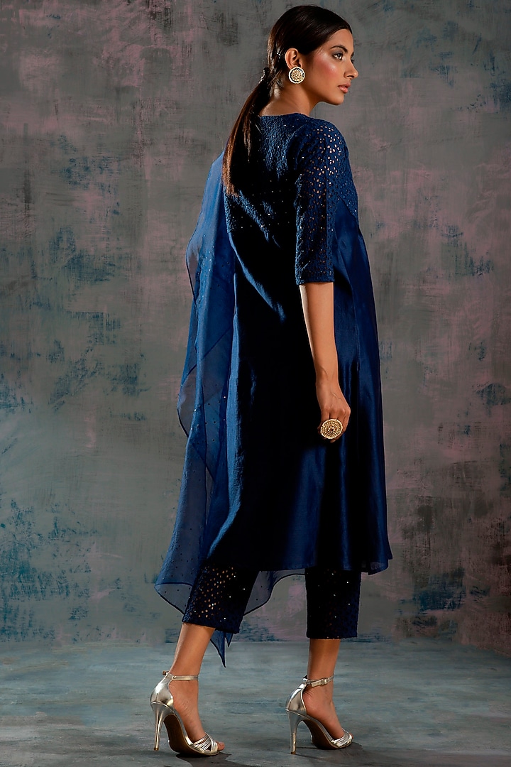 Midnight Blue Embellished Round Yoke Kurta Set by Charkhee at Pernia's Pop Up Shop