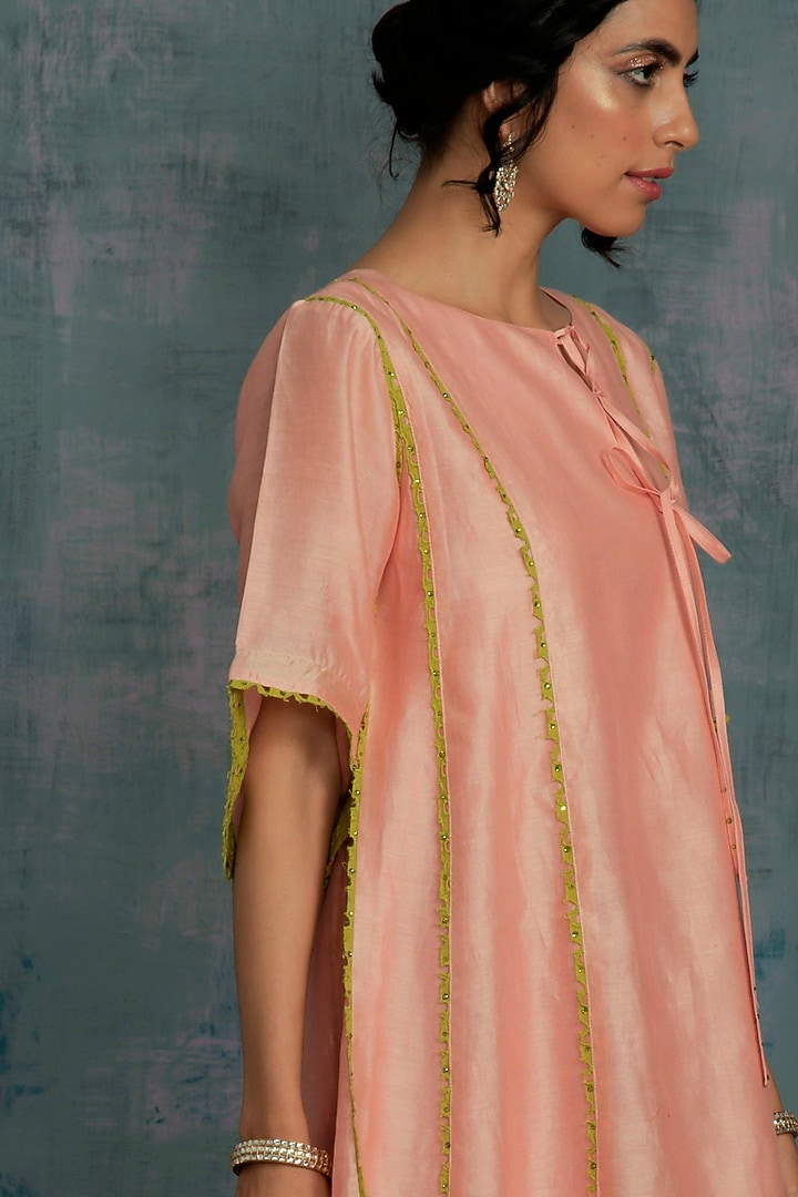 Peach Embellished Cutwork Kurta Set by Charkhee at Pernia's Pop Up Shop