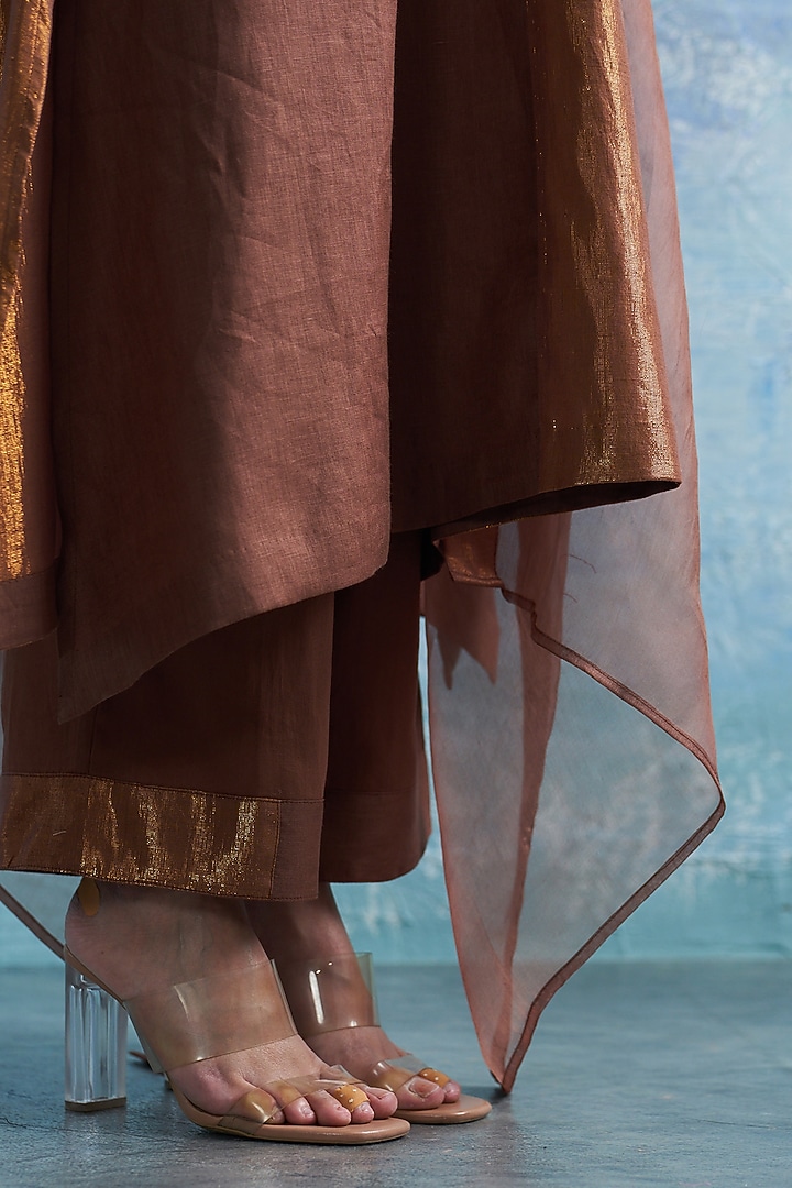 Wood Brown Linen & Cotton Shimmer Kurta Set by Charkhee at Pernia's Pop Up Shop