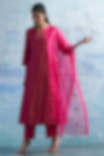 Fuchsia Pink Linen & Cotton Shimmer A-Line Kurta Set by Charkhee