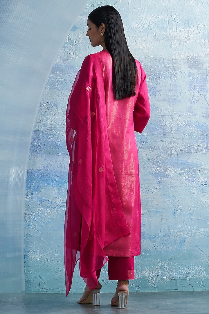 Fuchsia Pink Linen & Cotton Shimmer A-Line Kurta Set by Charkhee at Pernia's Pop Up Shop