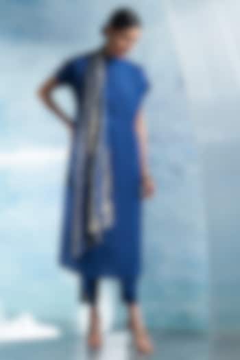 Royal Blue Linen Shimmer Embellished Kurta Set by Charkhee