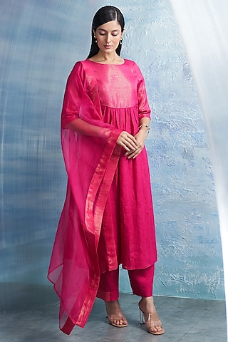 Fuchsia Pink Linen & Cotton Shimmer Kurta Set by Charkhee