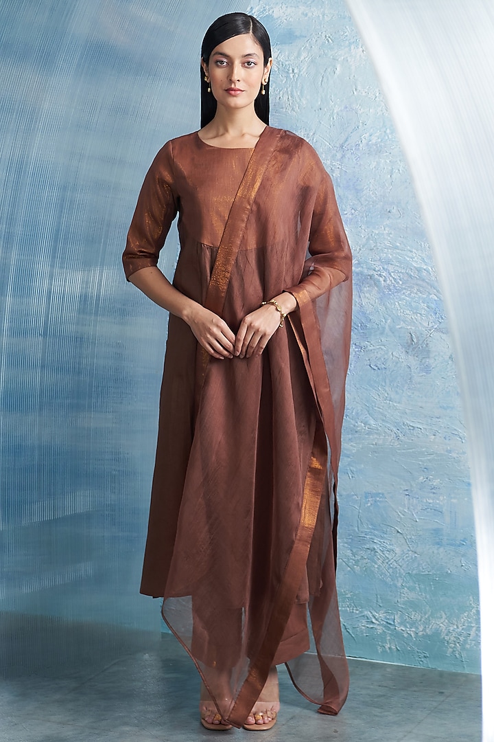 Wood Brown Linen & Cotton Shimmer Kurta Set by Charkhee