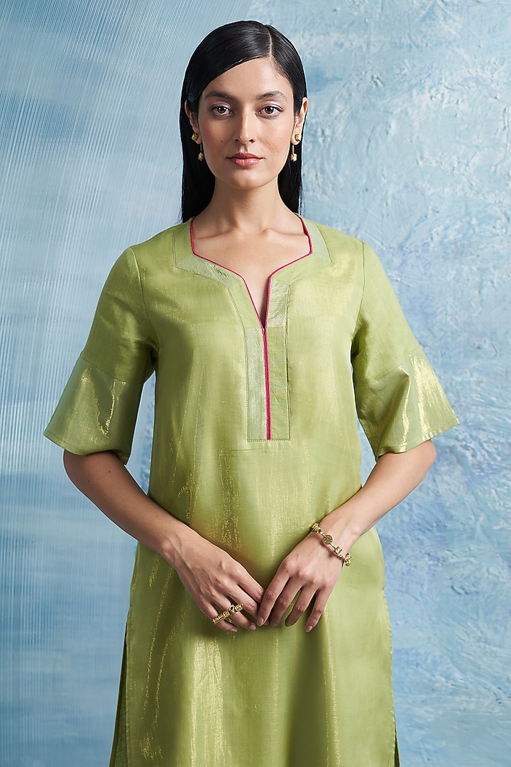Green Linen & Cotton Shimmer A-Line Kurta Set by Charkhee at Pernia's Pop Up Shop
