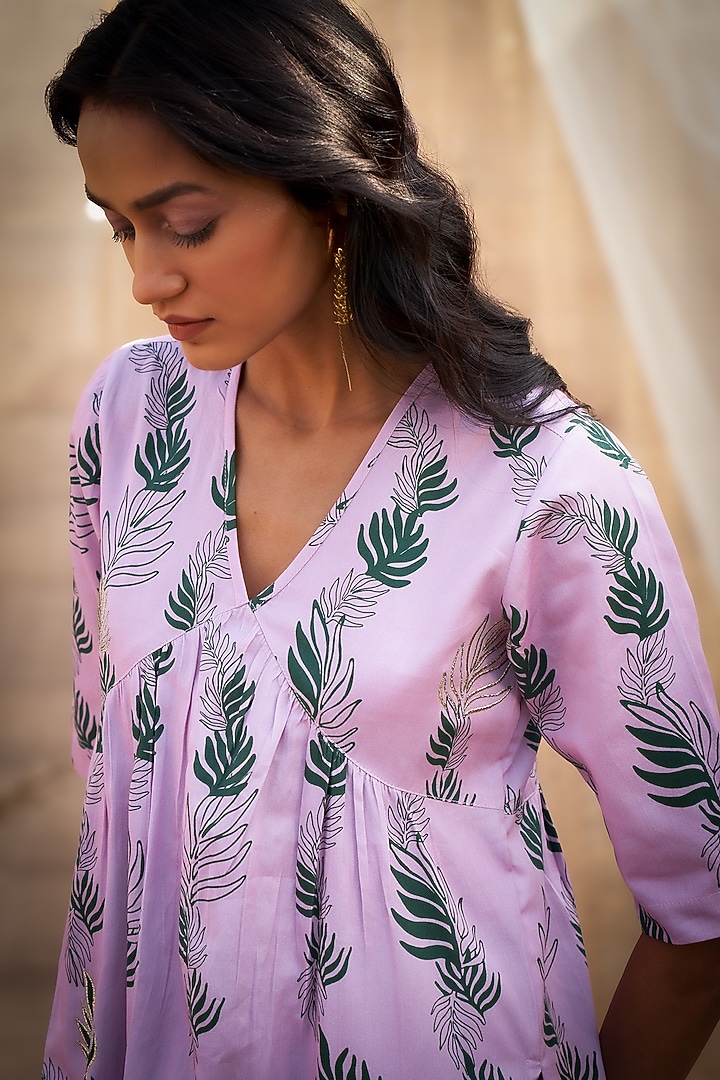 Pink Cotton Satin Leaf Printed Kurta Set by Charkhee at Pernia's Pop Up Shop
