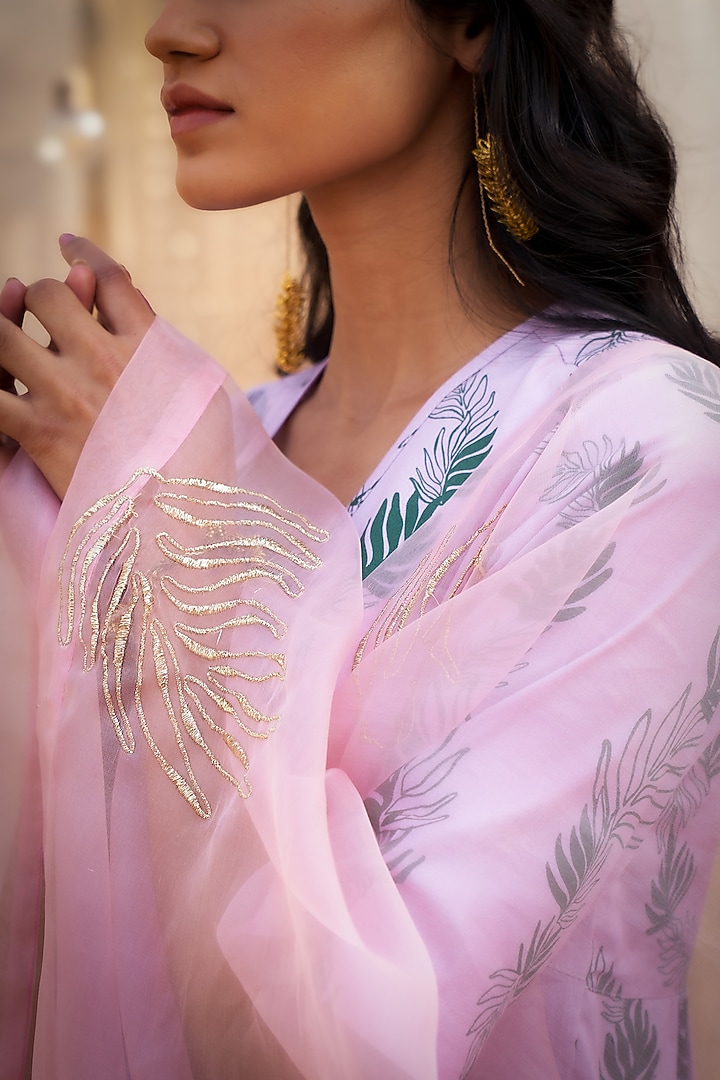 Pink Cotton Satin Leaf Printed Kurta Set by Charkhee at Pernia's Pop Up Shop
