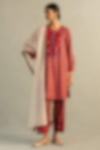 Red Cotton Floral Printed & Sequin Work Kurta Set by Charkhee at Pernia's Pop Up Shop