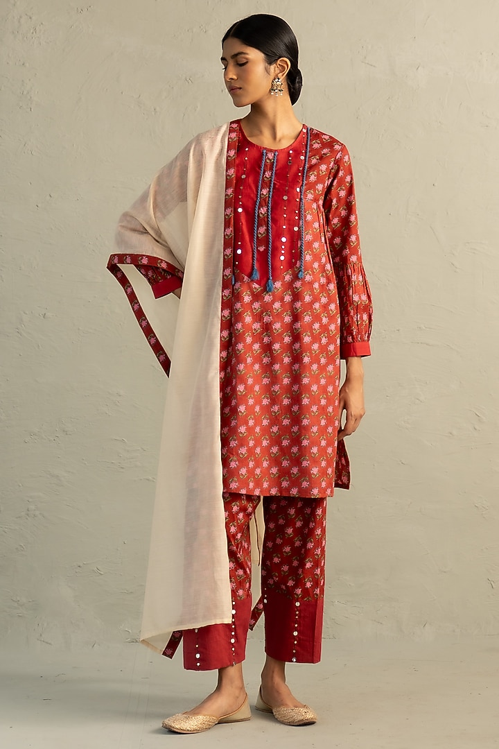 Red Cotton Floral Printed & Sequin Work Kurta Set by Charkhee at Pernia's Pop Up Shop
