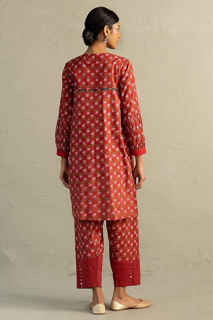 Red Cotton Floral Printed & Sequin Work Kurta Set by Charkhee at Pernia's Pop Up Shop