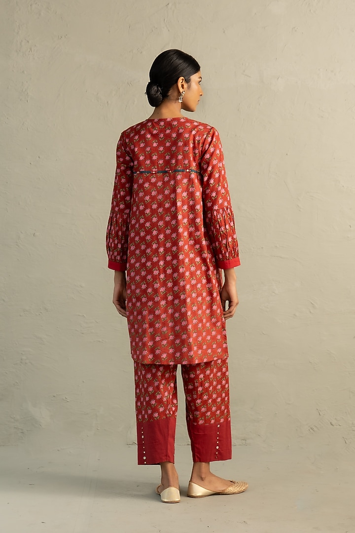 Red Cotton Floral Printed & Sequin Work Kurta Set by Charkhee at Pernia's Pop Up Shop