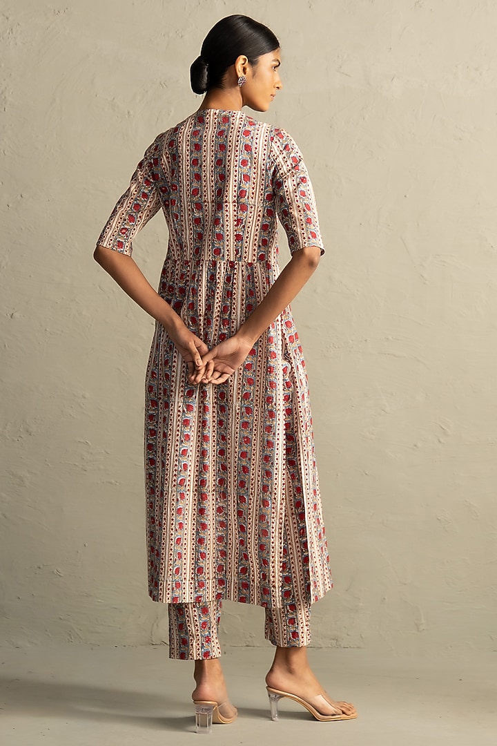 Cream & Red Cotton Handblock Printed & Sequin Work Kurta Set by Charkhee at Pernia's Pop Up Shop