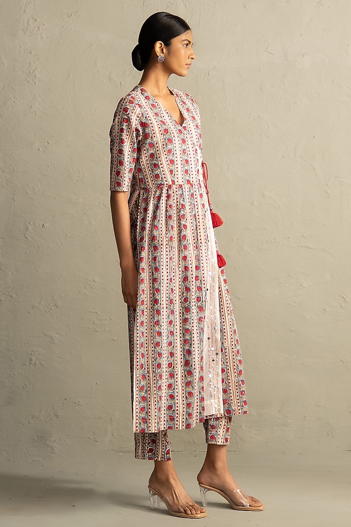 Cream & Red Cotton Handblock Printed & Sequin Work Kurta Set by Charkhee at Pernia's Pop Up Shop