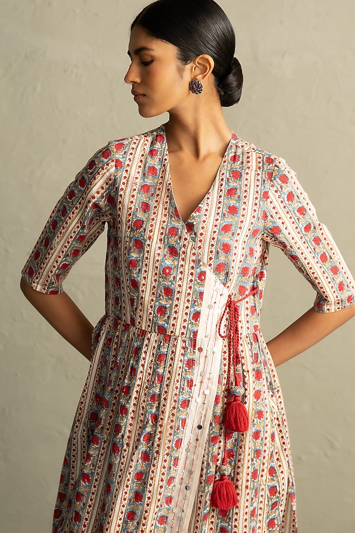 Cream & Red Cotton Handblock Printed & Sequin Work Kurta Set by Charkhee at Pernia's Pop Up Shop