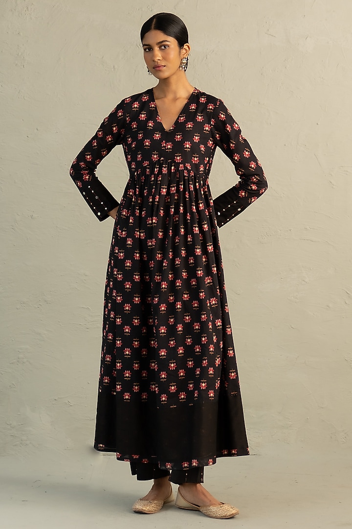 Black Cotton Floral Printed & Sequin Work Gathered Anarkali Set by Charkhee at Pernia's Pop Up Shop