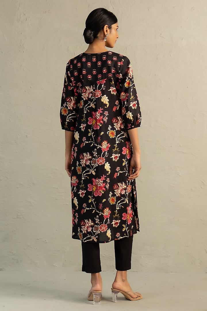 Black Cotton Floral Printed & Sequin Work Kurta Set by Charkhee at Pernia's Pop Up Shop