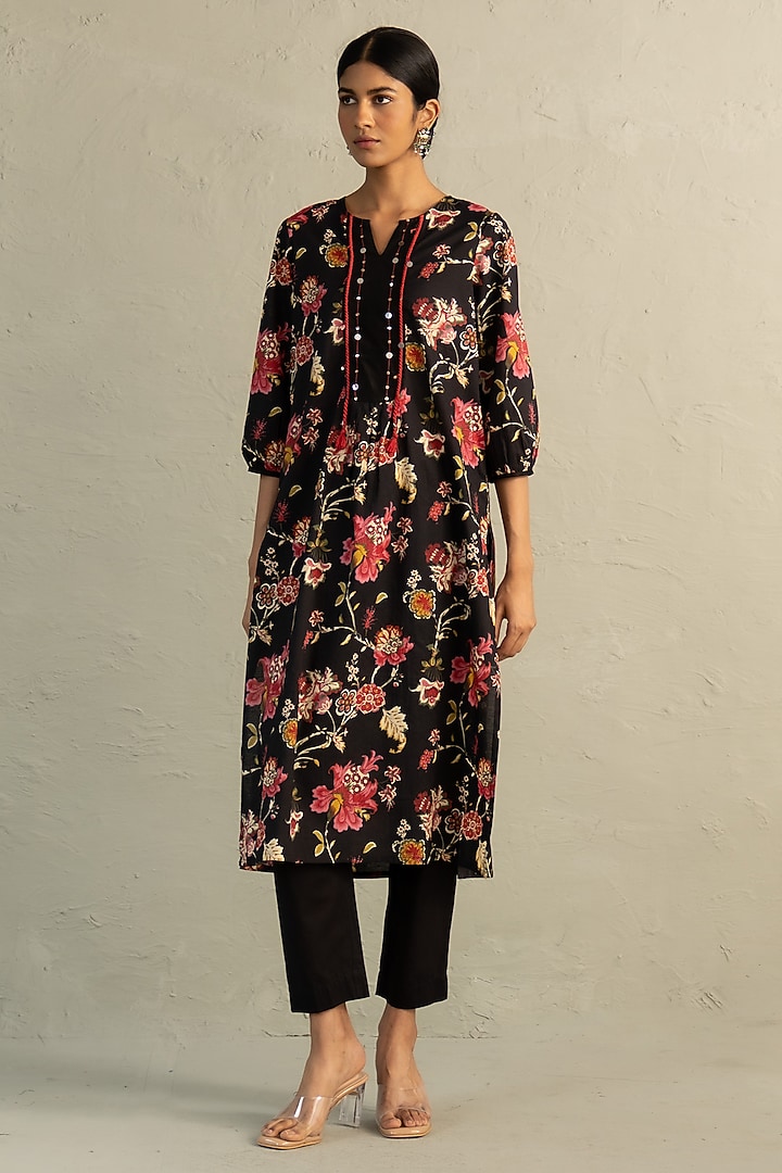 Black Cotton Floral Printed & Sequin Work Kurta Set by Charkhee at Pernia's Pop Up Shop