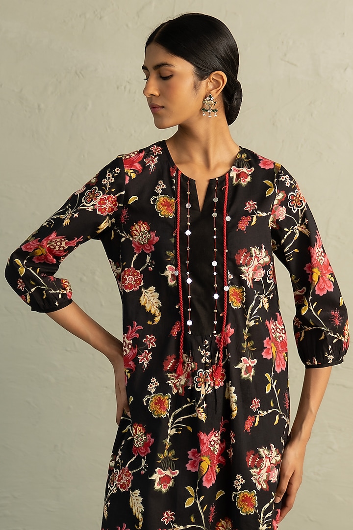 Black Cotton Floral Printed & Sequin Work Kurta Set by Charkhee at Pernia's Pop Up Shop