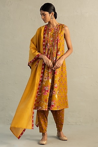 Mustard Cotton Floral Printed & Sequin Work Kurta Set by Charkhee